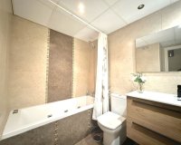 Resale - apartment - Marbella - Puerto Banús