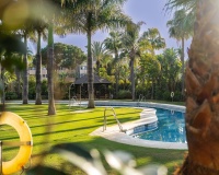 Resale - apartment - Marbella - Puerto Banús