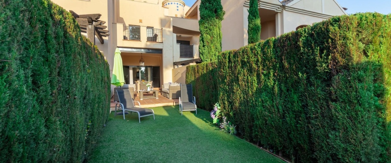 Resale - apartment - Marbella - Puerto Banús