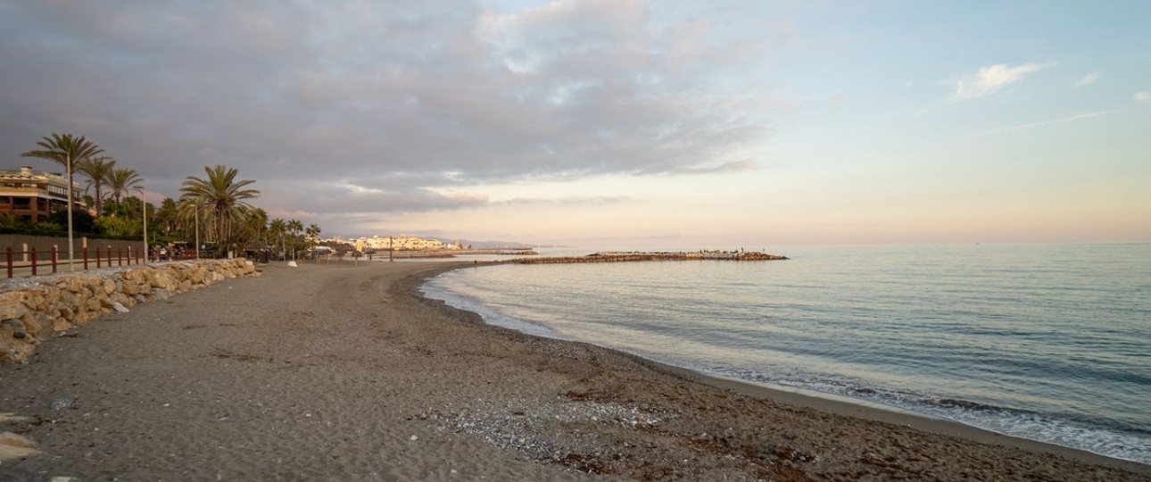 Resale - apartment - Marbella - Puerto Banús