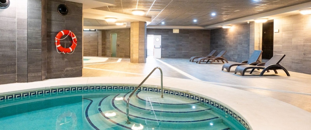 Resale - apartment - Marbella - Puerto Banús