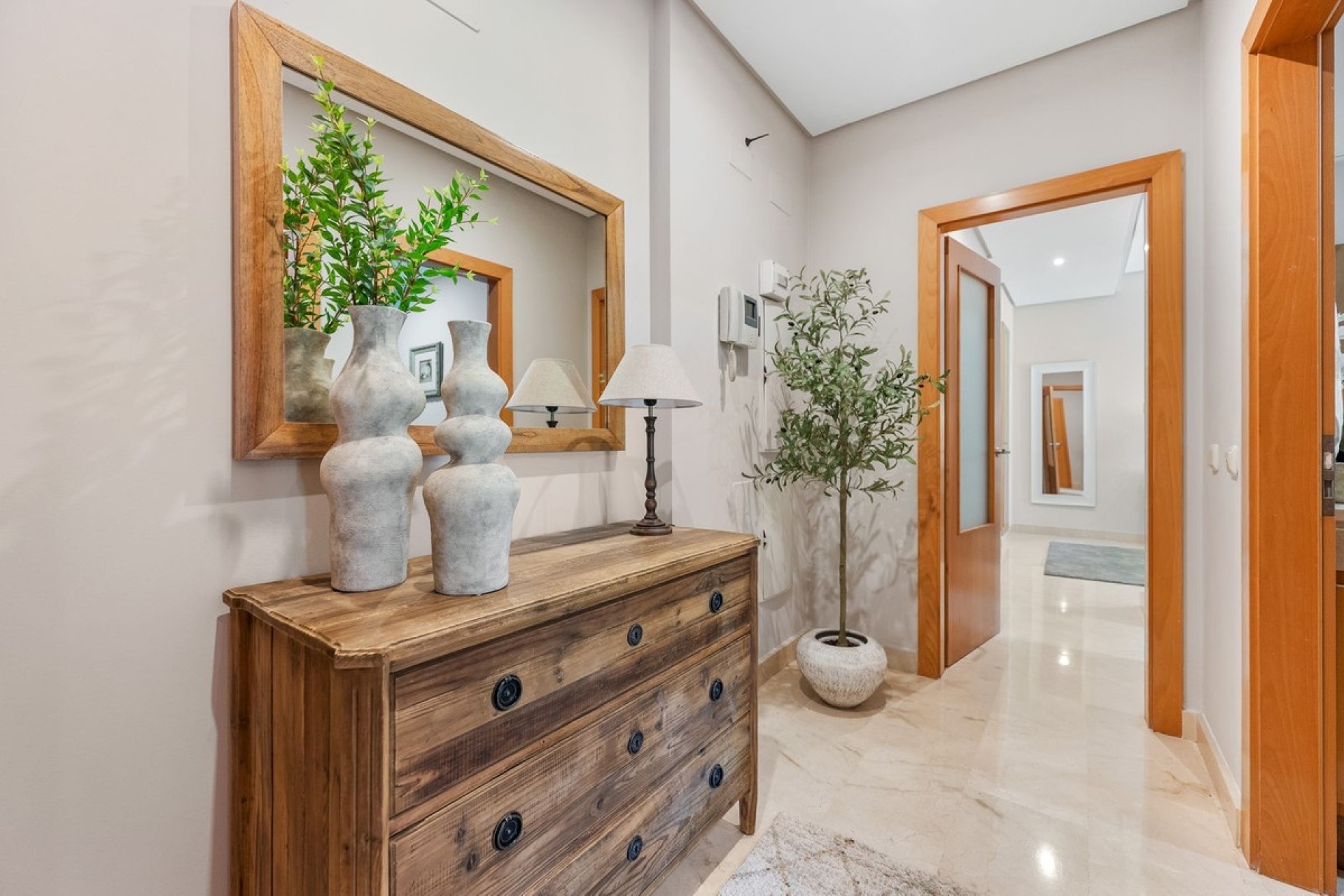 Resale - apartment - Marbella - Puerto Banús