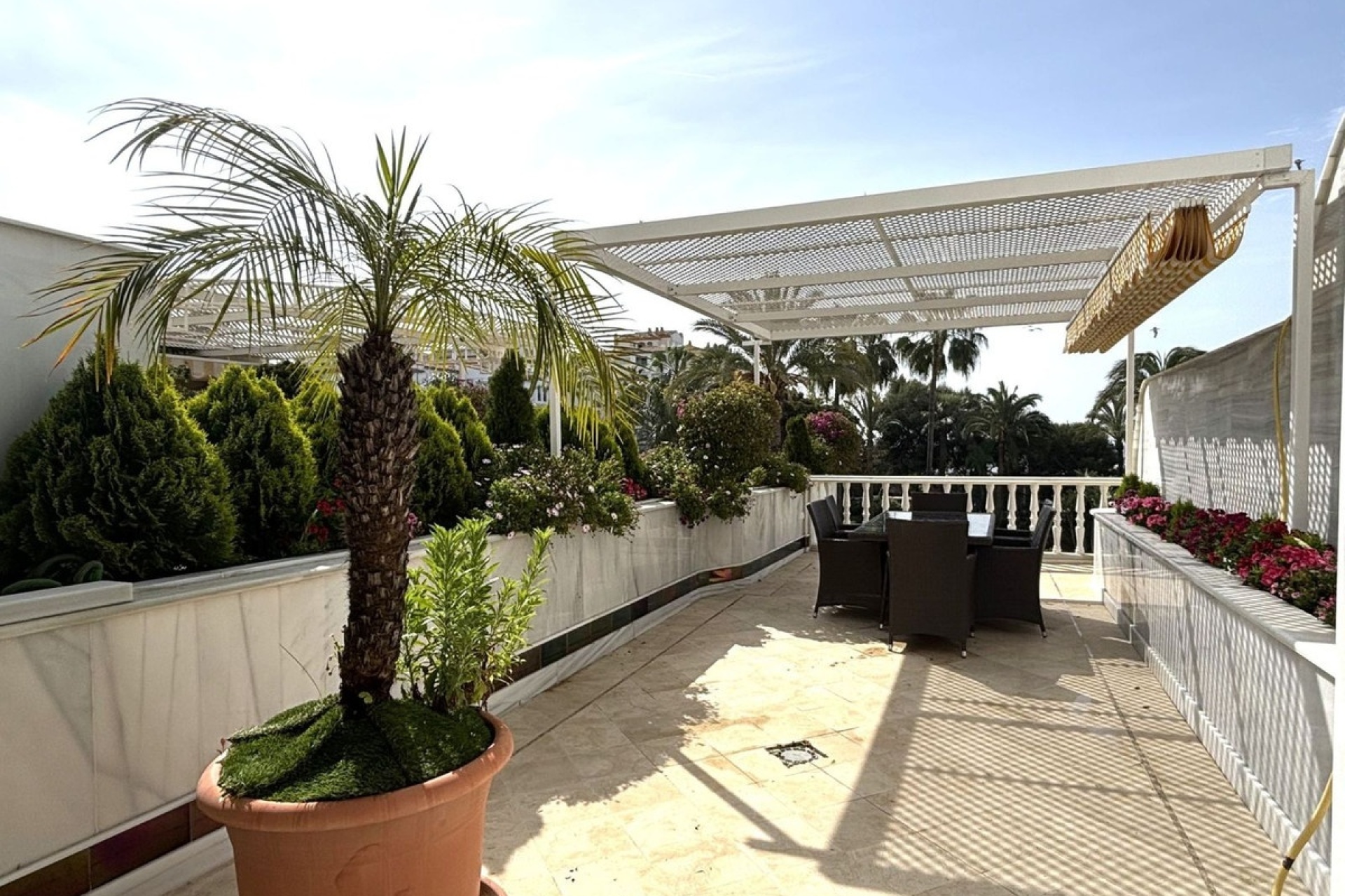 Resale - apartment - Marbella - Puerto Banús