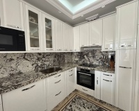 Resale - apartment - Marbella - Puerto Banús