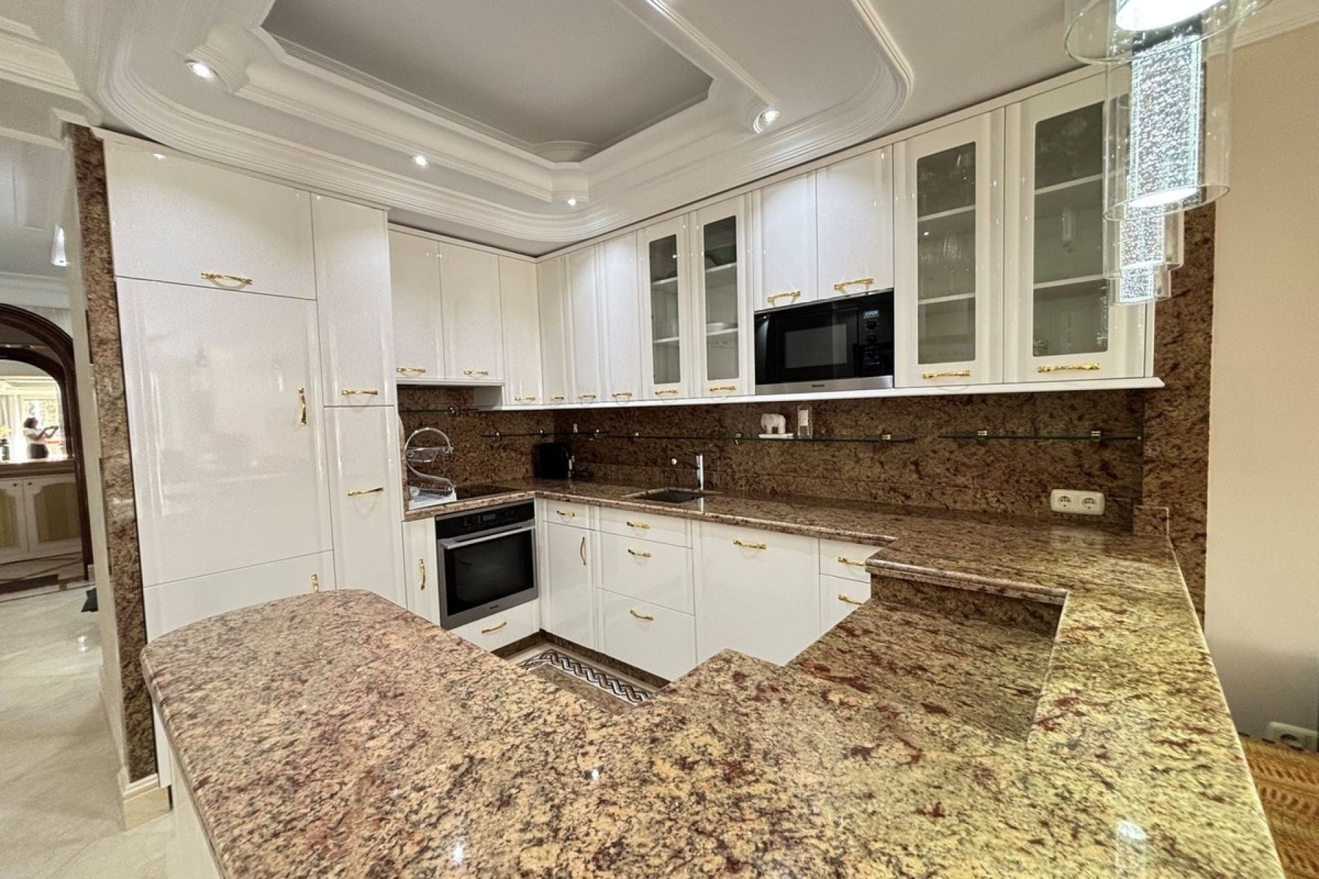 Resale - apartment - Marbella - Puerto Banús