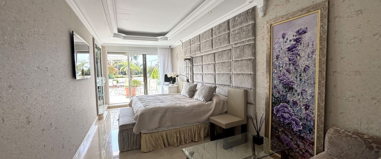 Resale - apartment - Marbella - Puerto Banús