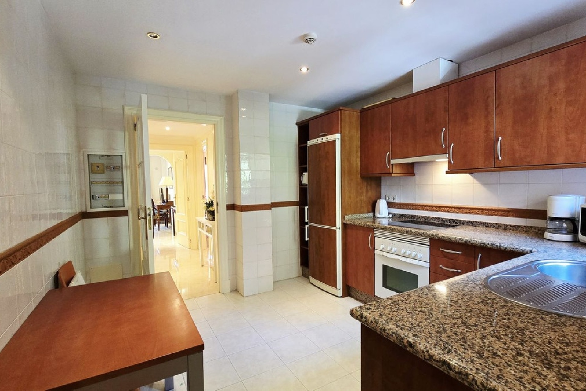 Resale - apartment - Marbella - Puerto Banús