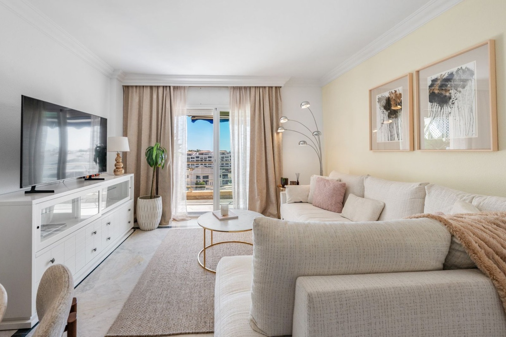Resale - apartment - Marbella - Puerto Banús