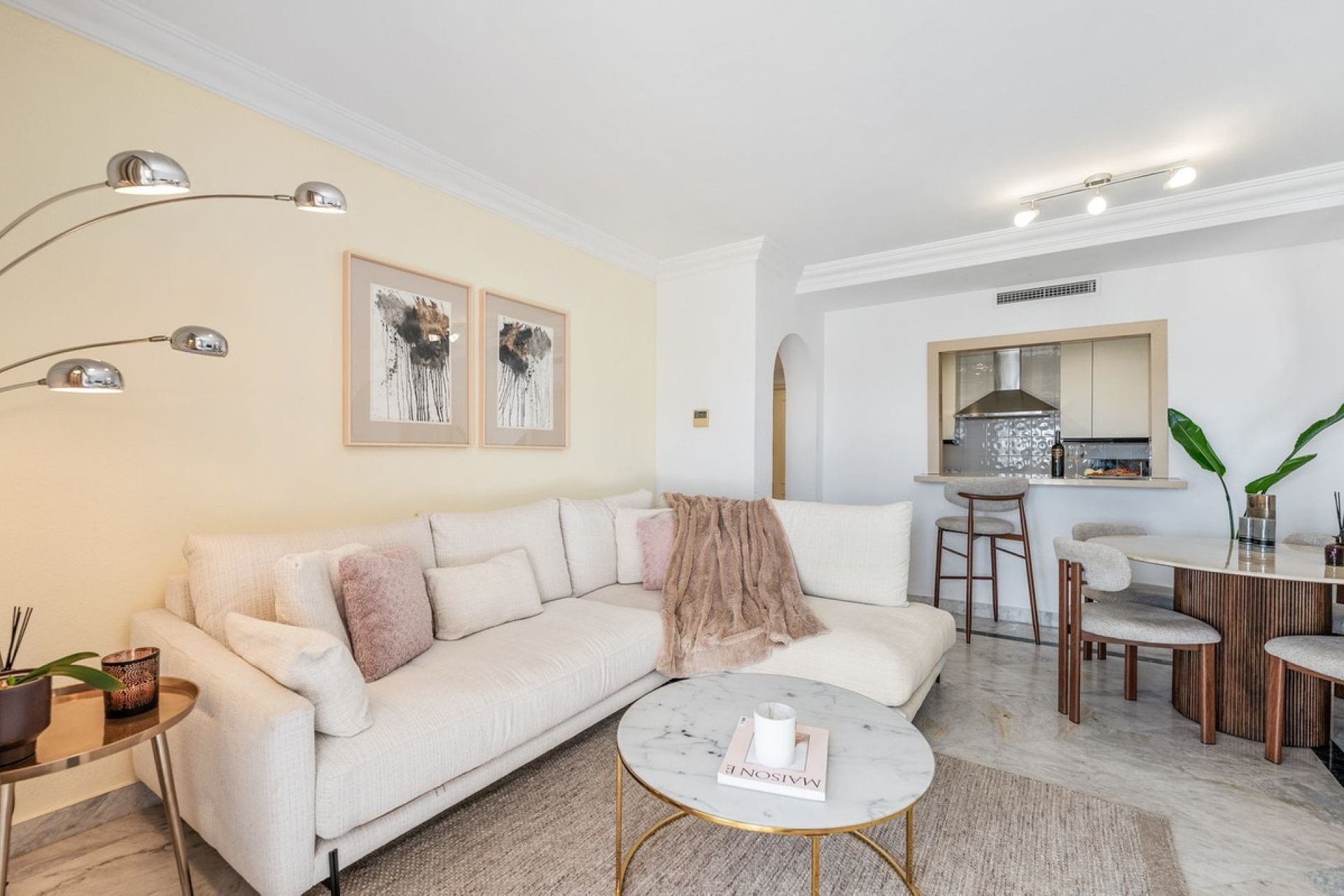 Resale - apartment - Marbella - Puerto Banús