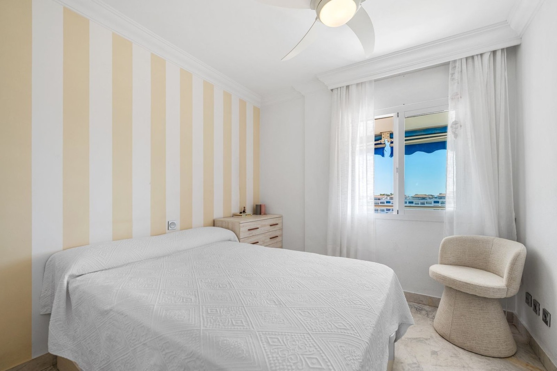 Resale - apartment - Marbella - Puerto Banús