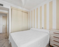 Resale - apartment - Marbella - Puerto Banús