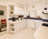 Resale - apartment - Marbella - Puerto Banús