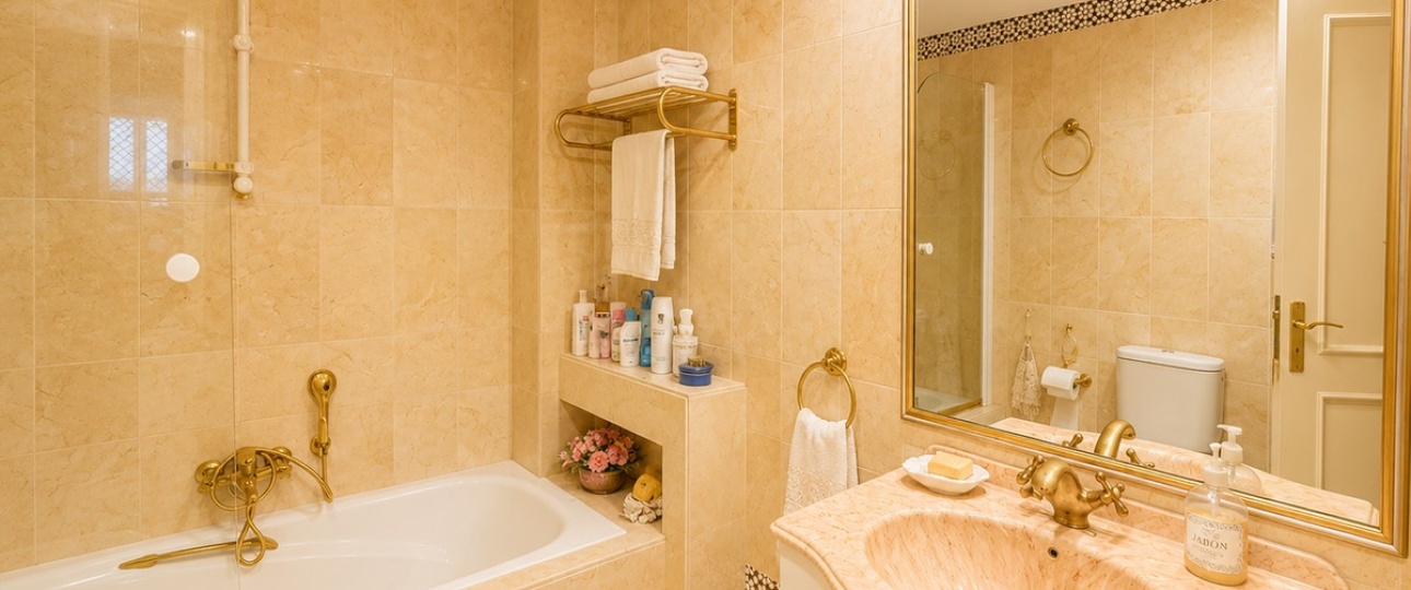 Resale - apartment - Marbella - Puerto Banús