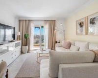 Resale - apartment - Marbella - Puerto Banús