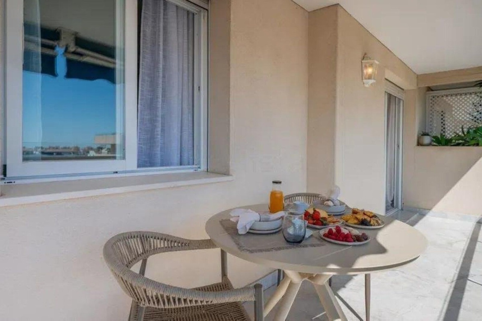 Resale - apartment - Marbella - Puerto Banús