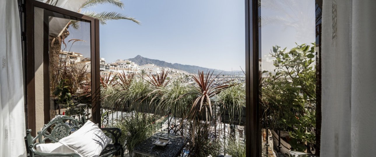 Resale - apartment - Marbella - Puerto Banús