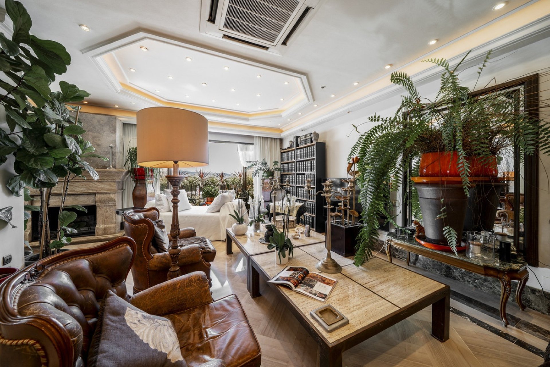 Resale - apartment - Marbella - Puerto Banús