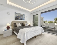 Resale - apartment - Marbella - Puerto Banús