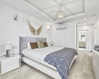 Resale - apartment - Marbella - Puerto Banús