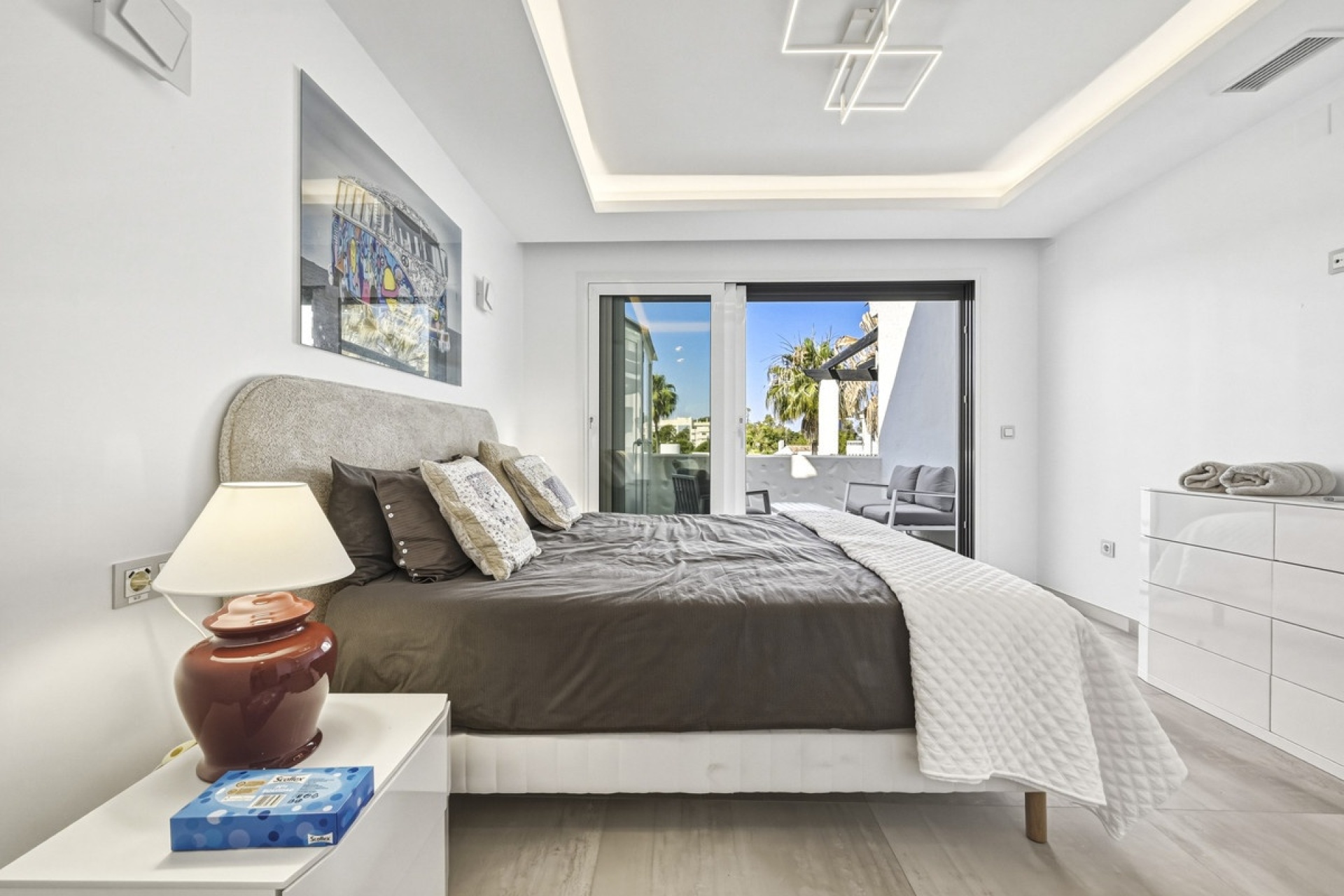 Resale - apartment - Marbella - Puerto Banús