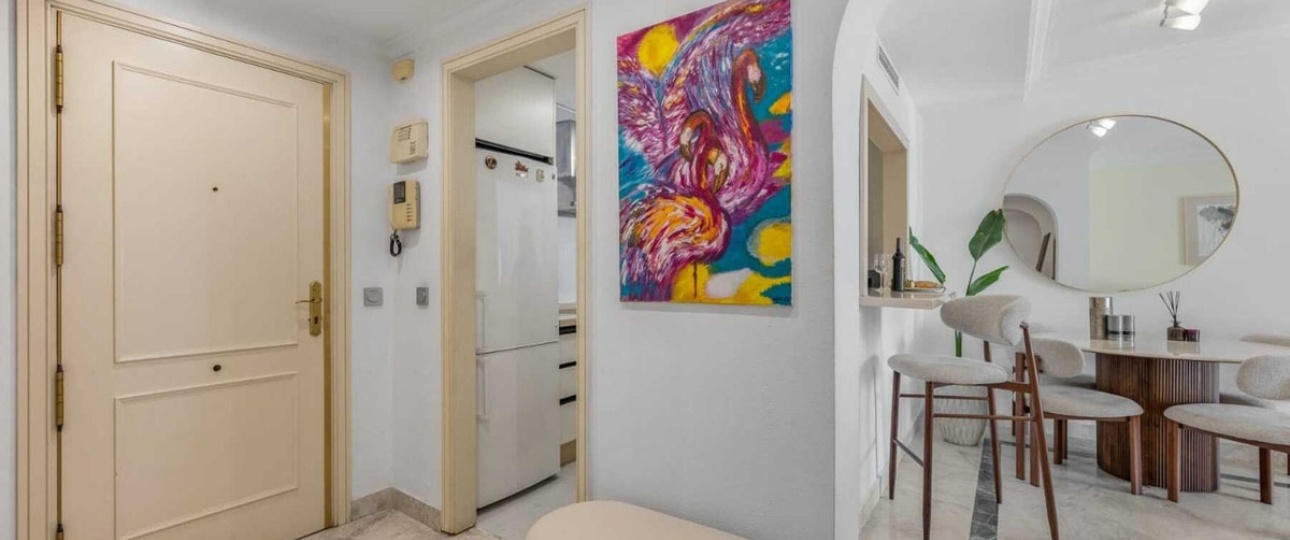 Resale - apartment - Marbella - Puerto Banús