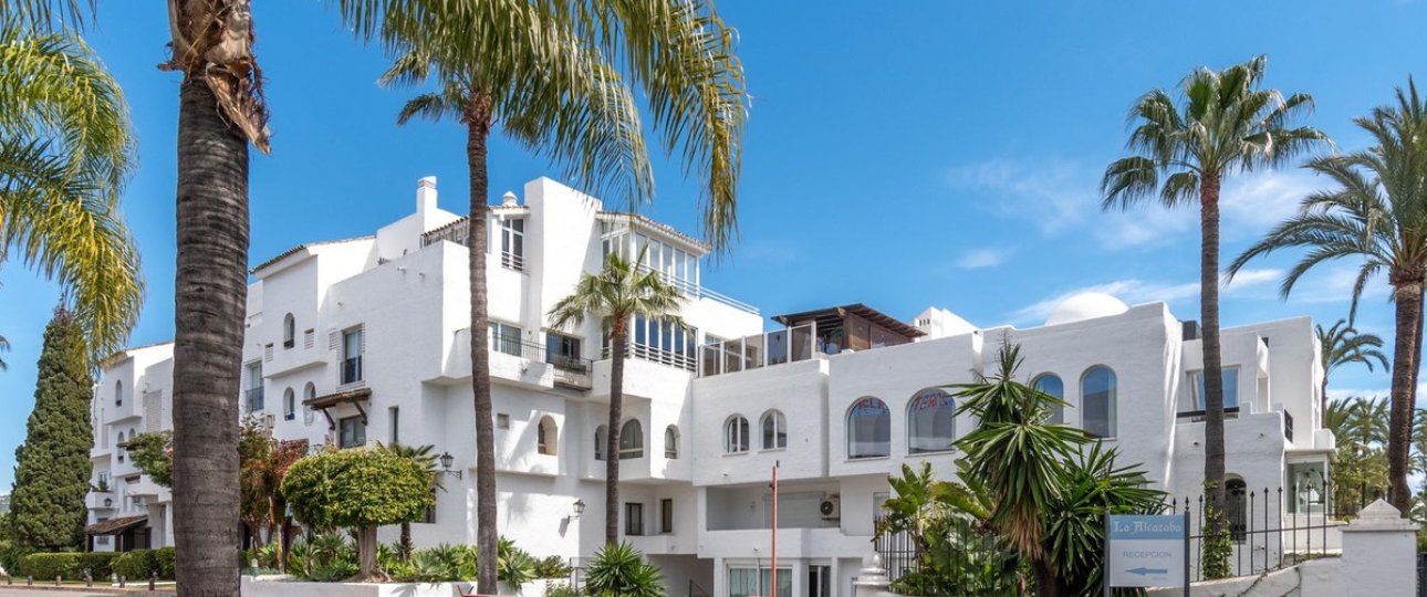 Resale - apartment - Marbella - Puerto Banús