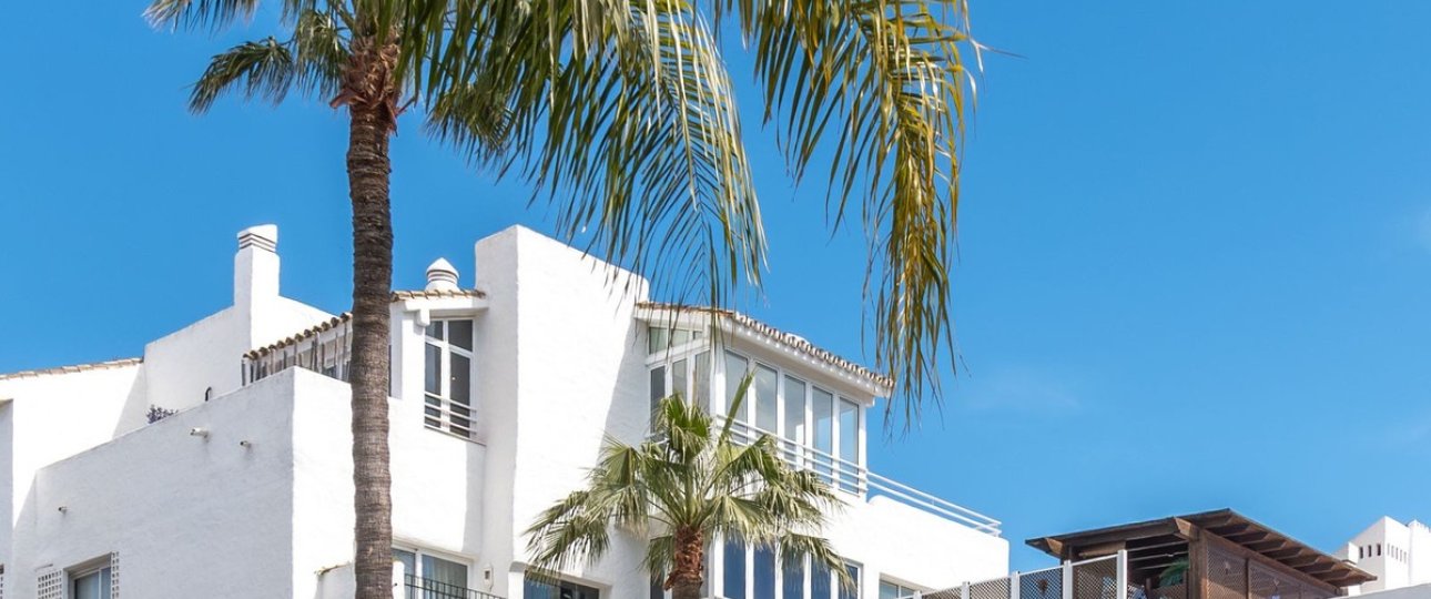 Resale - apartment - Marbella - Puerto Banús