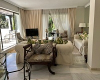 Resale - apartment - Marbella - Puerto Banús