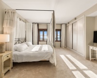 Resale - apartment - Marbella - Puerto Banús