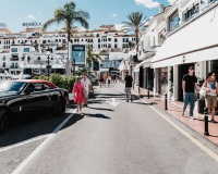 Resale - apartment - Marbella - Puerto Banús