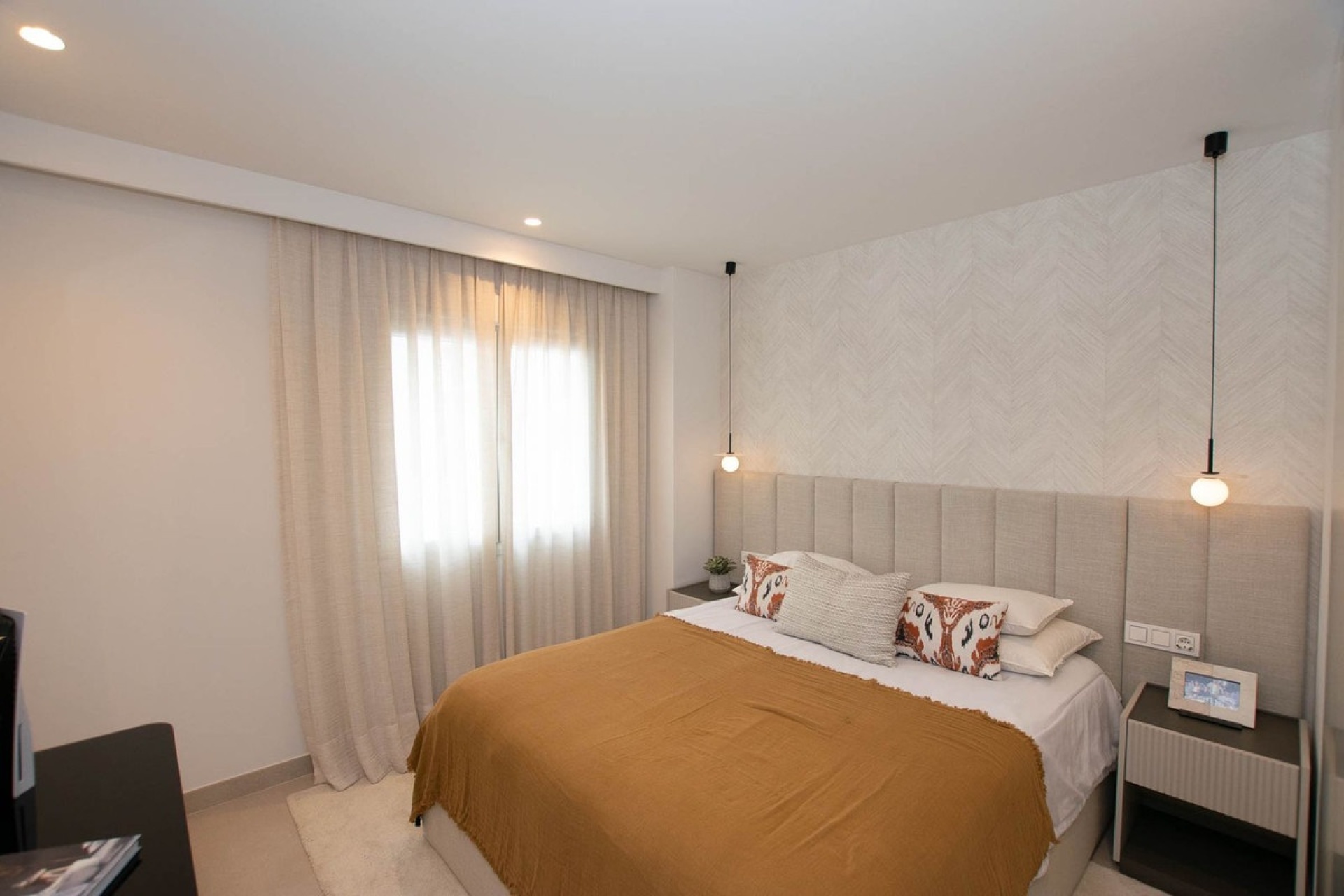 Resale - apartment - Marbella - Puerto Banús