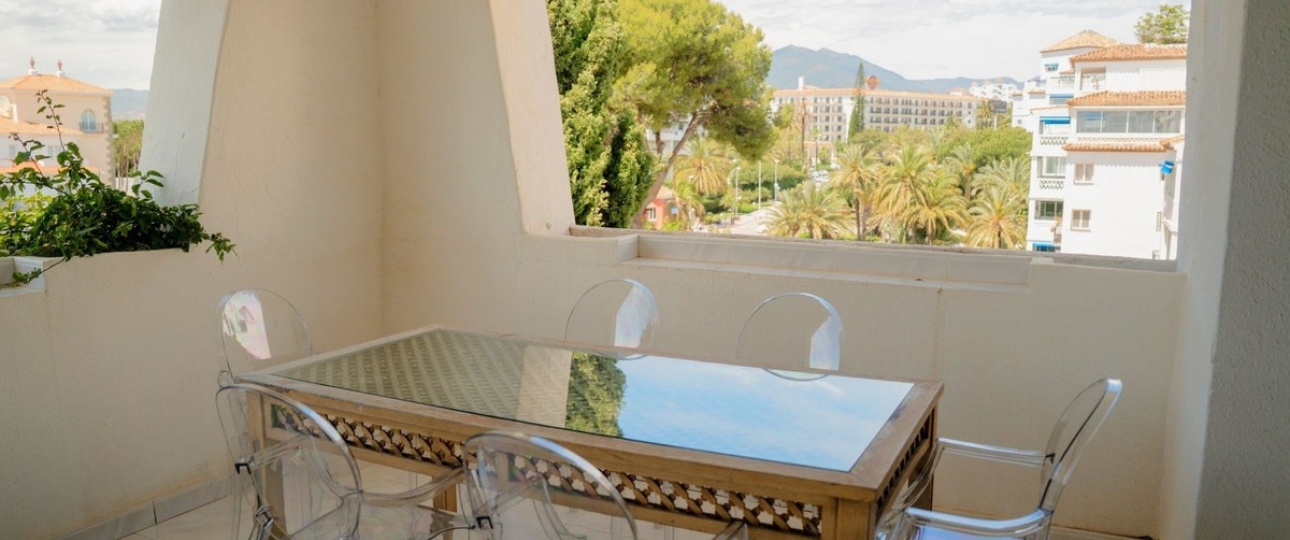 Resale - apartment - Marbella - Puerto Banús