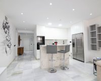 Resale - apartment - Marbella - Puerto Banús