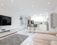 Resale - apartment - Marbella - Puerto Banús