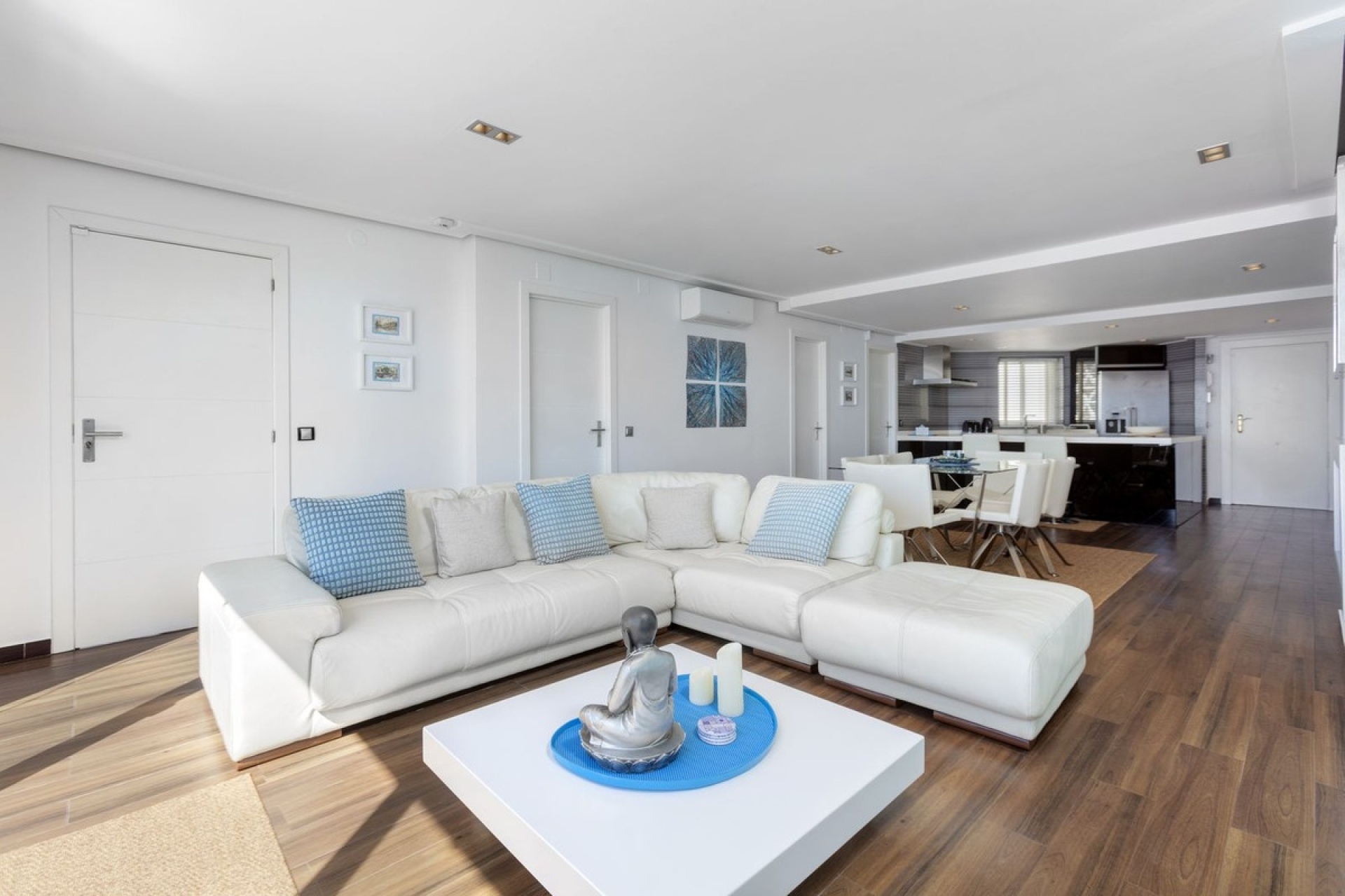 Resale - apartment - Marbella - Puerto Banús