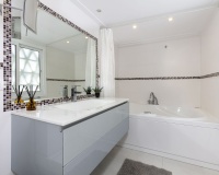 Resale - apartment - Marbella - Puerto Banús