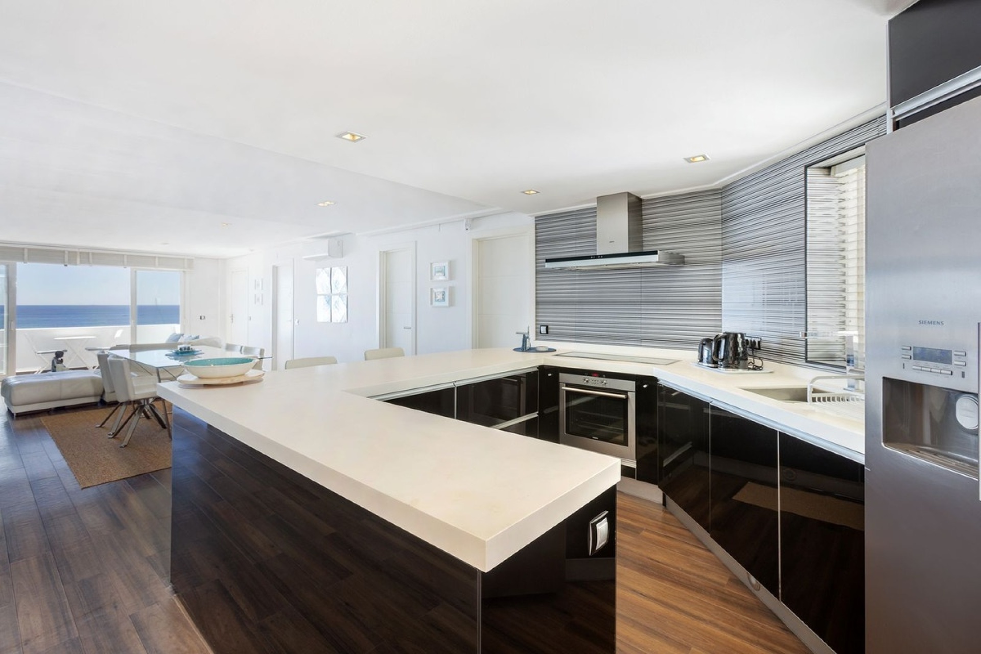 Resale - apartment - Marbella - Puerto Banús