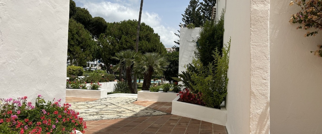 Resale - apartment - Marbella - Puerto Banús