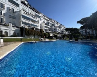 Resale - apartment - Marbella - Puerto Banús