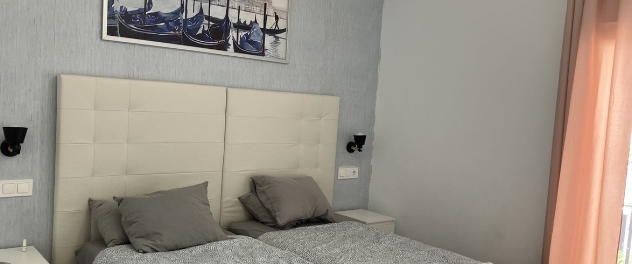 Resale - apartment - Marbella - Puerto Banús
