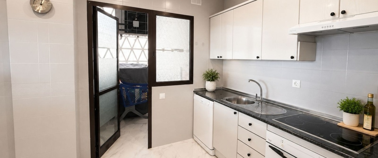 Resale - apartment - Marbella - Puerto Banús