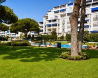 Resale - apartment - Marbella - Puerto Banús