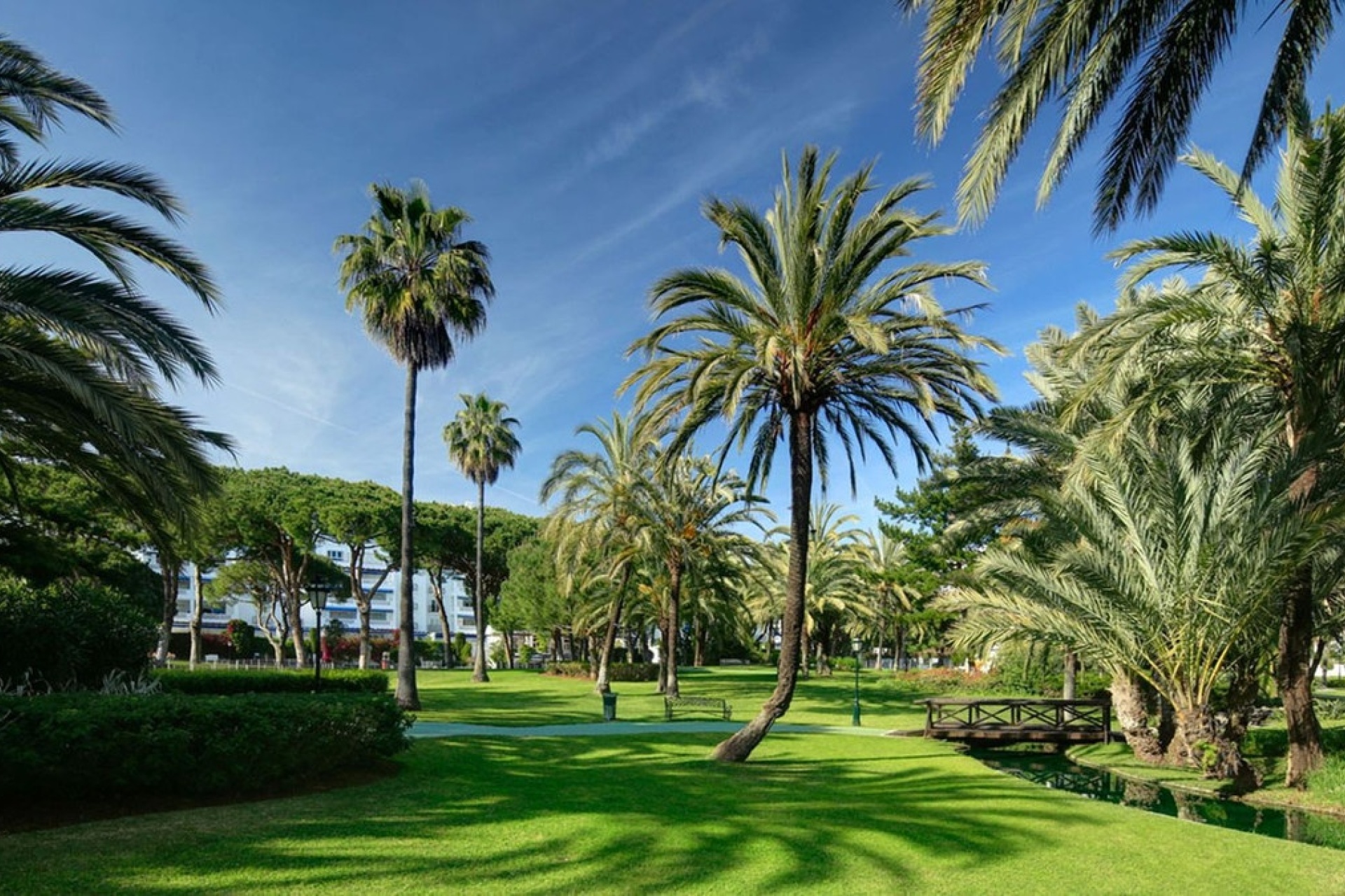 Resale - apartment - Marbella - Puerto Banús