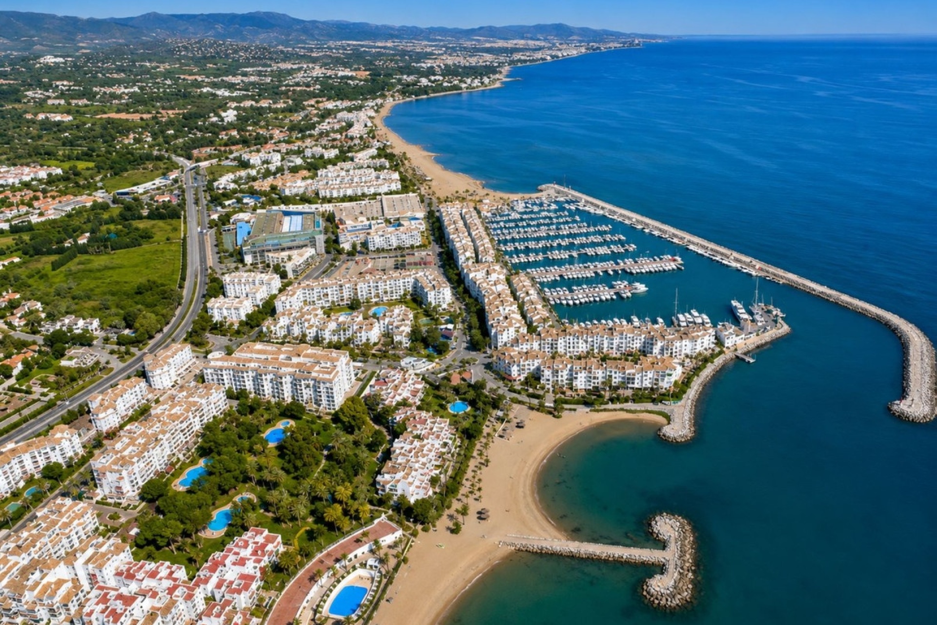 Resale - apartment - Marbella - Puerto Banús