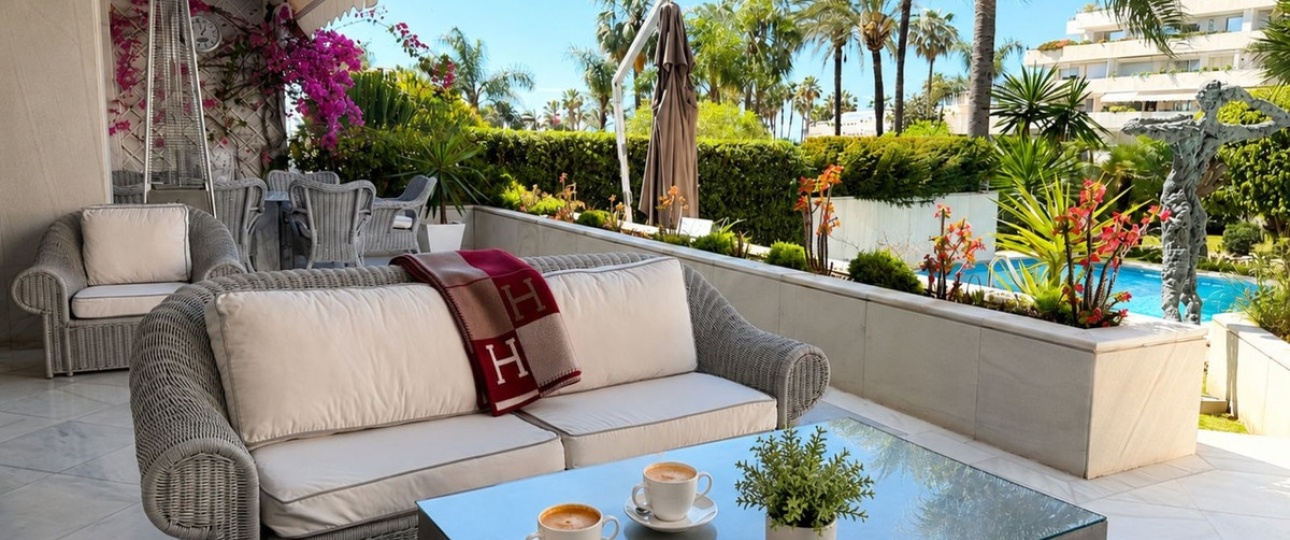 Resale - apartment - Marbella - Puerto Banús