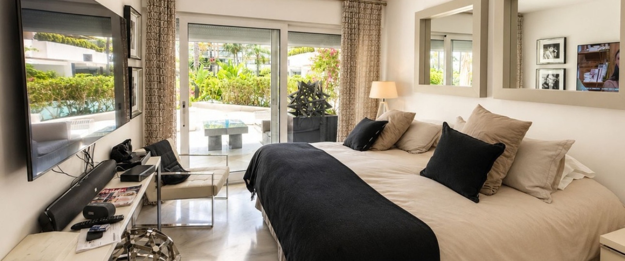 Resale - apartment - Marbella - Puerto Banús