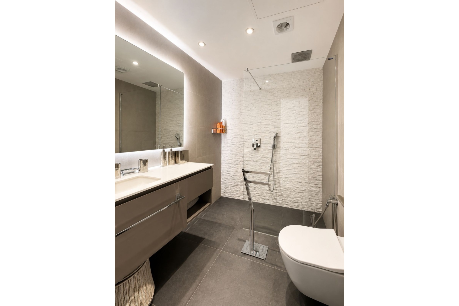 Resale - apartment - Marbella - Puerto Banús