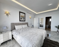 Resale - apartment - Marbella - Puerto Banús