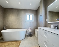 Resale - apartment - Marbella - Puerto Banús