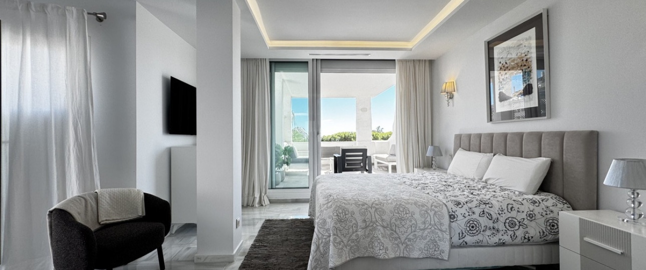 Resale - apartment - Marbella - Puerto Banús
